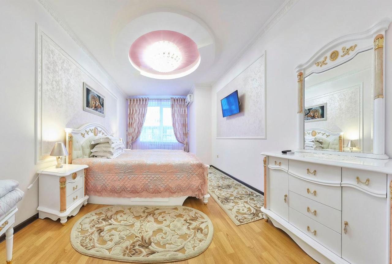 Luxury Apartments Truskavets Ngoại thất bức ảnh
